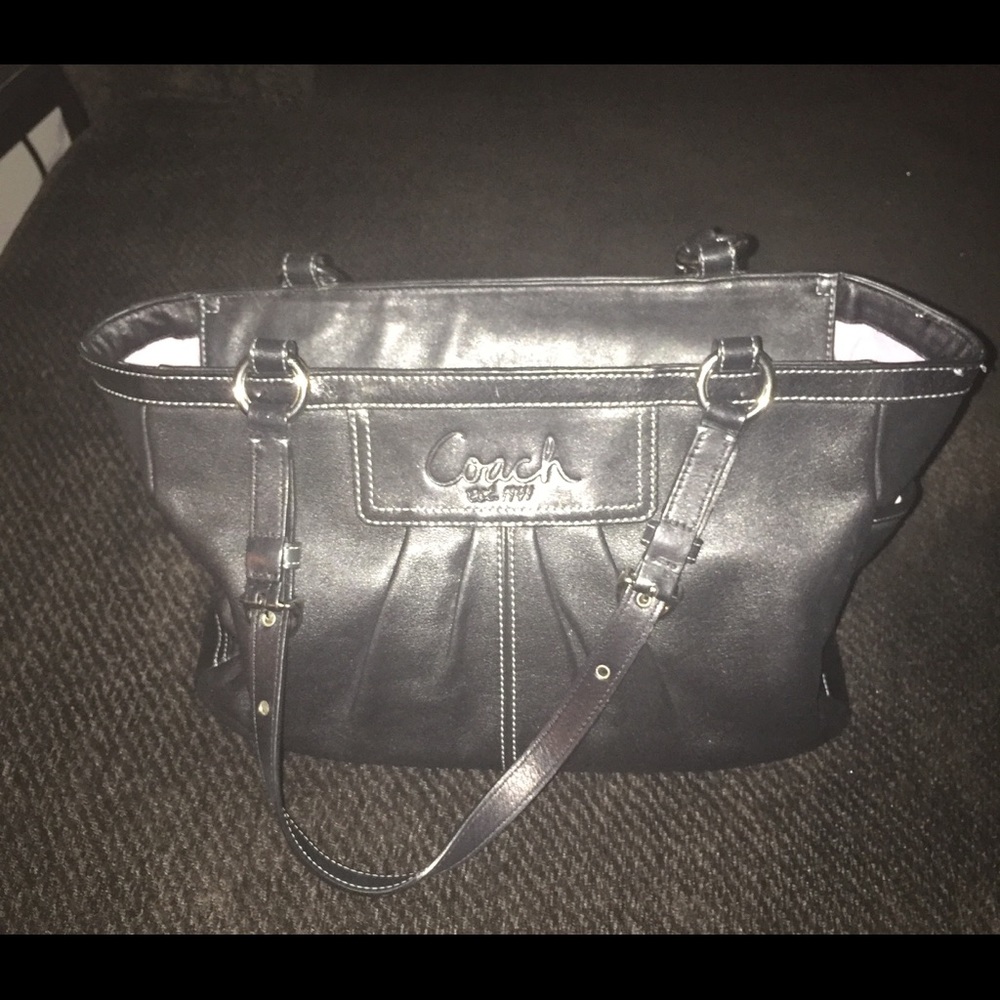 Coach Patent Leather pleated Gallery Black Tote